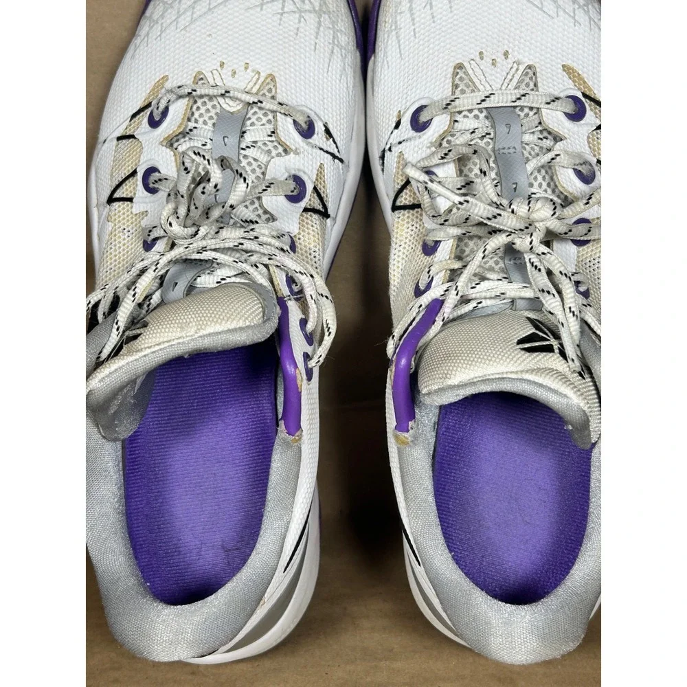 Nike Kobe Venomenon 4 Men 9.5 White Purple Black Basketball Shoes 635578-100